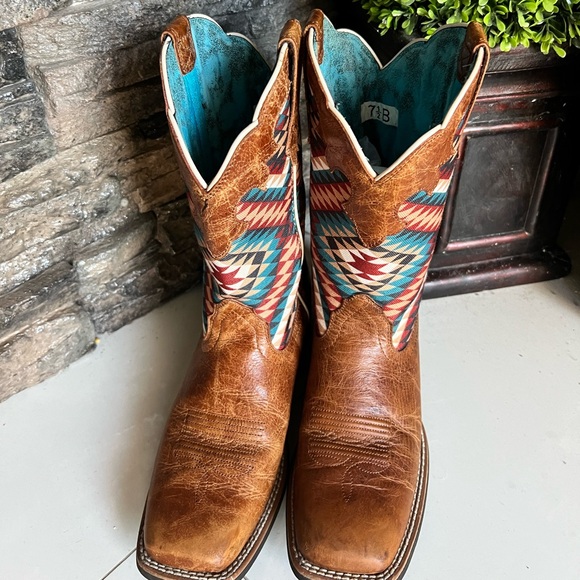 Ariat Teal and Black Leather Western Boots - Picture 8 of 13